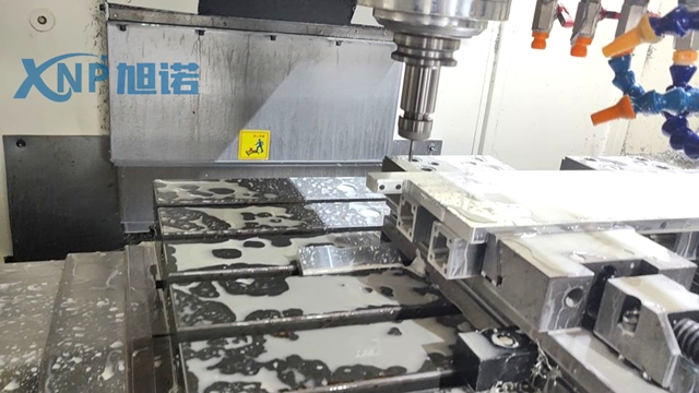 小黄片在线下载零部件选择CNC加工原因.jpg